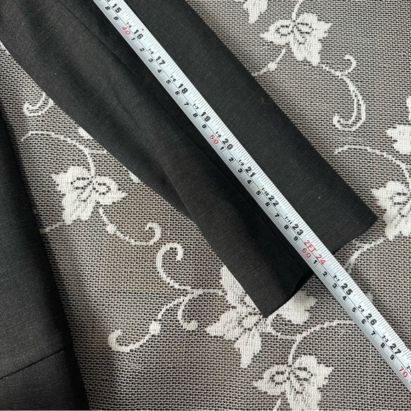 Aritzia Talula Exeter Blazer in Grey Sz 6 - Picture 9 of 13